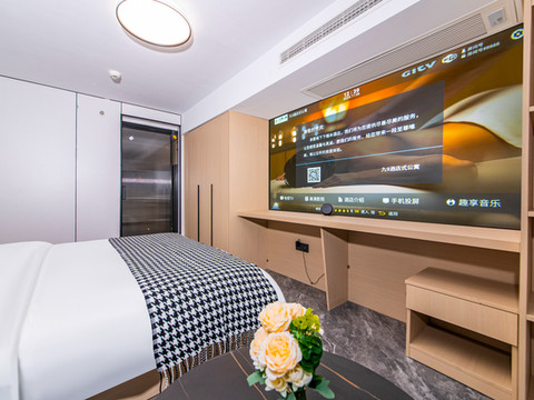 杭遇智能影院公寓(杭州九堡客运中心地铁站九天环北店)