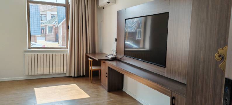 十八站鄂伦春民族乡旅游服务接待中心C座图片