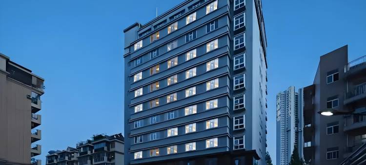 凯里亚德酒店(武汉理工大学南湖校区店)图片