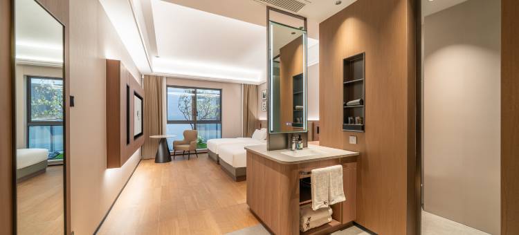 凤阳中都城长安街丽呈文览酒店图片