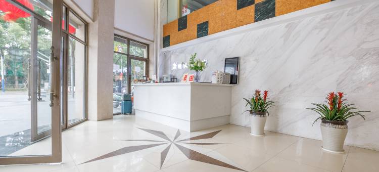 易佰连锁旅店(上海九亭地铁站店)图片