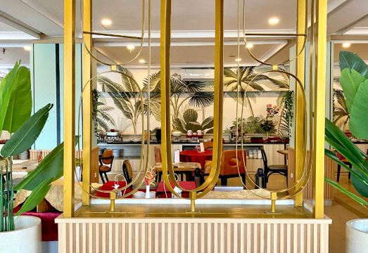 MaxOneHotels at Vivo Palembang Hotel Overview