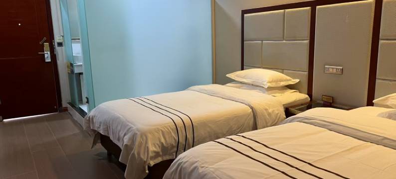 疆郡精品酒店(吉木萨尔店)图片