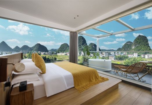 Yangshuo Yunjian Mountain Homestay (Yulongqiao Pier) over view