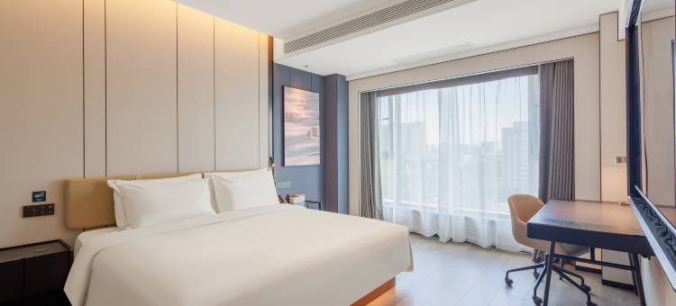 石河子步行街西环路亚朵酒店图片