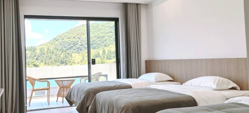 云顶山居民宿(八面山景区店)图片