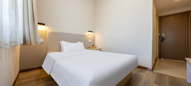 中州商旅酒店(开封清明上河园大宋东京梦华店)图片