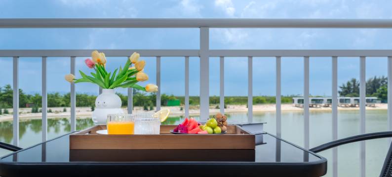 慕汐·野舍太空舱酒店(海丝首港店)图片