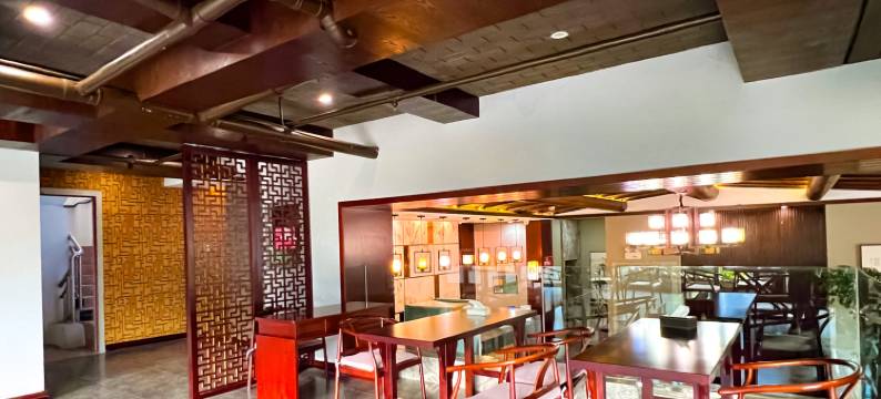 栖云雅居酒店(兴义桔山广场梦乐城店)图片