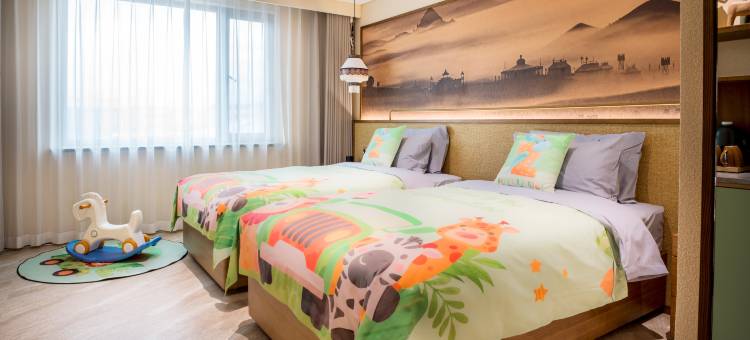 晖廷云居酒店(赤峰乌兰布统景区店)图片