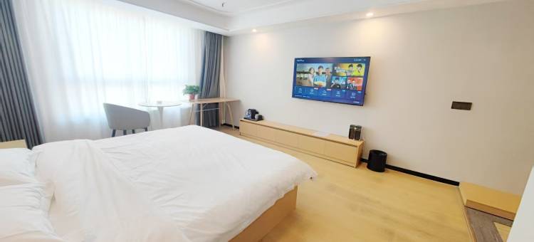 艺龙瑞云酒店(临泉姜子牙广场金贸大厦店)图片