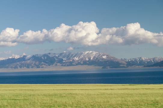 赛里木湖万豪AC酒店图片