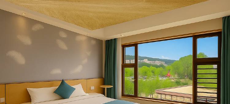 甘孜·旭日岭旅行酒店(白塔公园店)图片