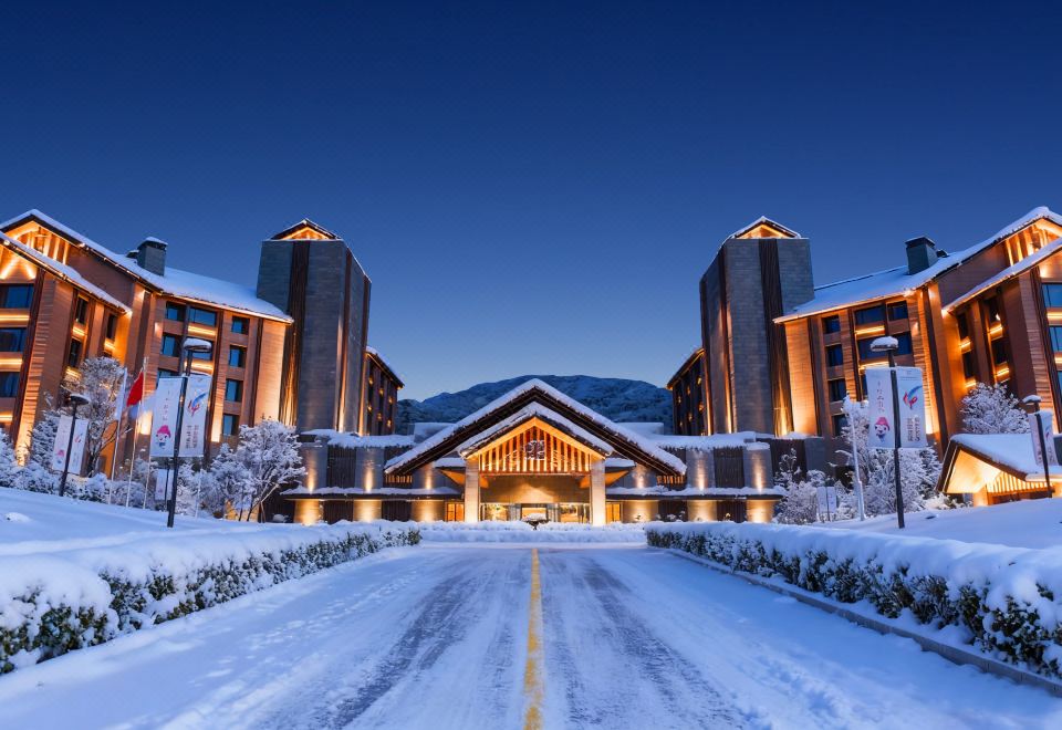 Lake Songhua Seibu Prince HotelHotel Overview