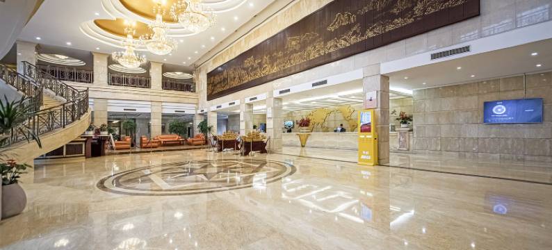 四川宏达金桥⼤酒店图片