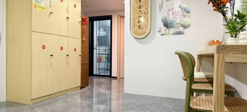 象小七全女生青年旅社(深圳宝安兴东地铁站店)图片