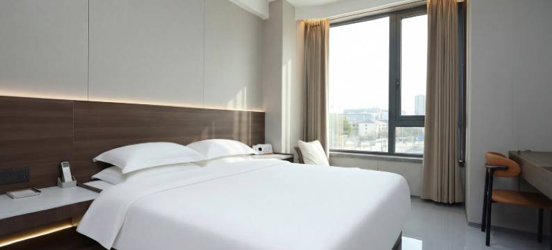 壹休·智能民宿(市行政中心地铁站店)图片