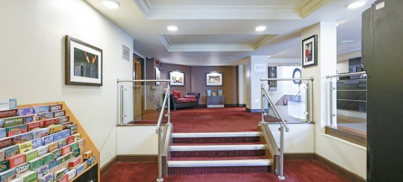 Gloucester Robinswood Hotel by Sunday图片