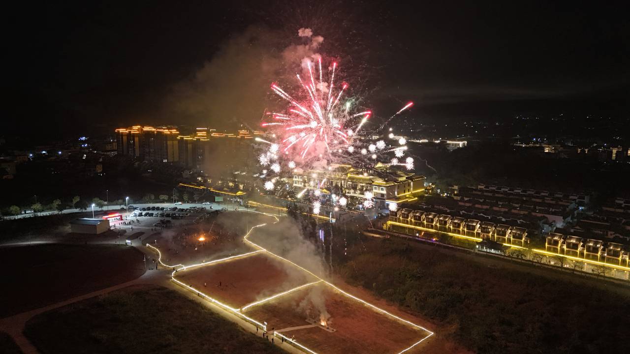 梅州兴宁玖崇湖凤颐温泉酒店图片