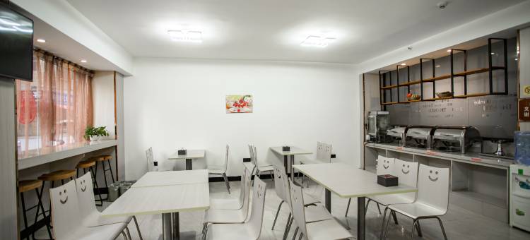 大迈酒店(桂平客运中心店)图片