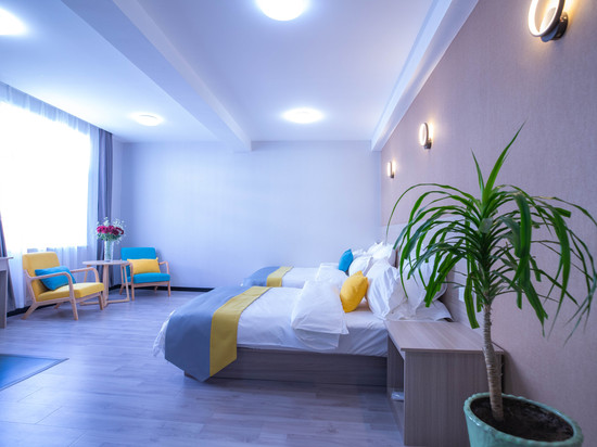 凌源市北街丽景快捷宾馆(大十字店)