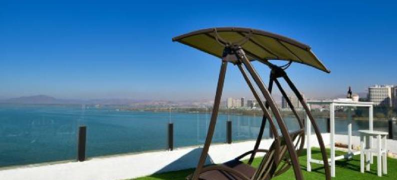 聆海假日酒店图片