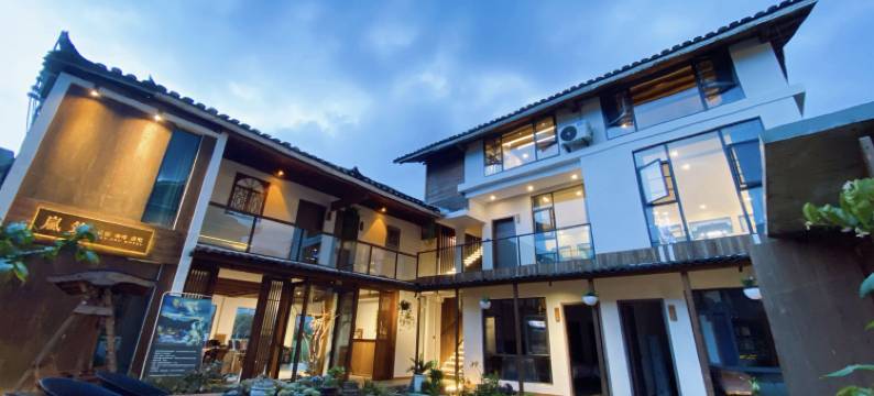 梵净山岚筑民宿(寨沙侗寨店)图片