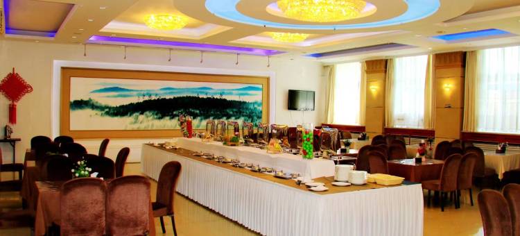 莫尔道嘎龙岩山庄图片