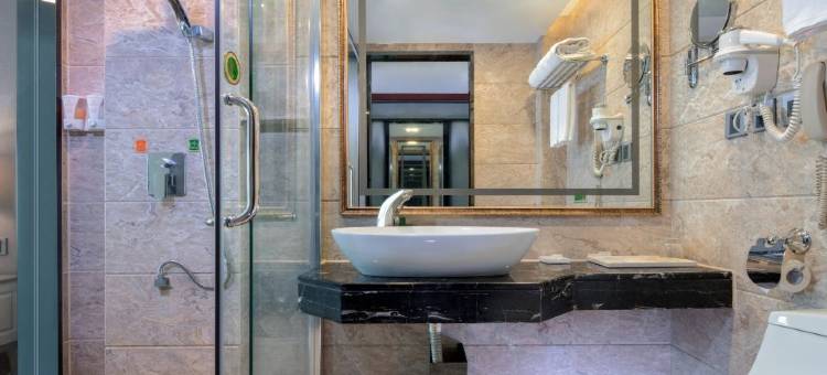 维也纳国际酒店(云浮市中心益华广场店)图片