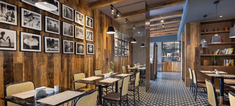 微八逸居公馆(广州上下九长寿路地铁站店)图片