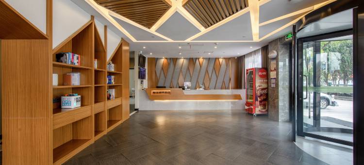 榴莲糖果酒店(丹阳眼镜城高铁站店)图片