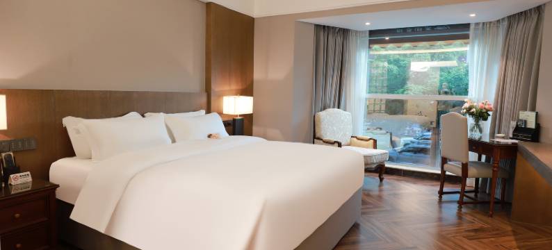 东山宾馆(广州动物园区庄地铁站店)图片