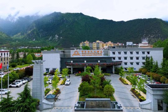 博泰林芝大酒店预订价格,联系电话位置地址【携程酒店】