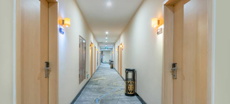 七天优品酒店(菏泽步行街汽车总站店)图片