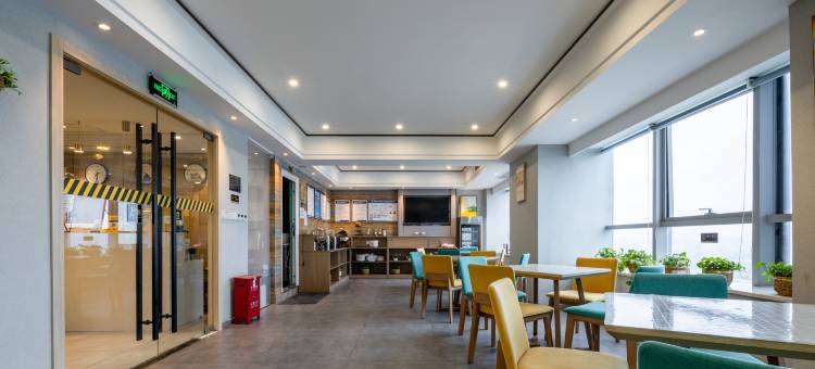 南充茉蔓江畔酒店(高坪万达广场店)图片