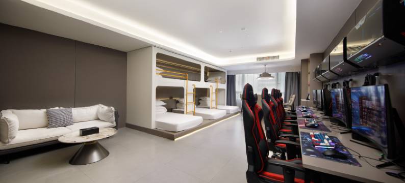 纳罗兰电竞酒店(泰州万象城金融广场店)图片