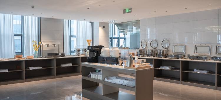 格兰云天·阅酒店(钦州保税港店)图片