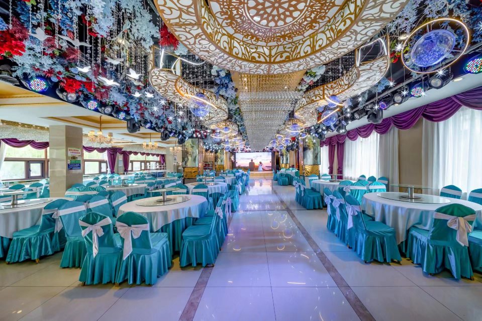 Yichuan Shengyuan Business Hotel Over view