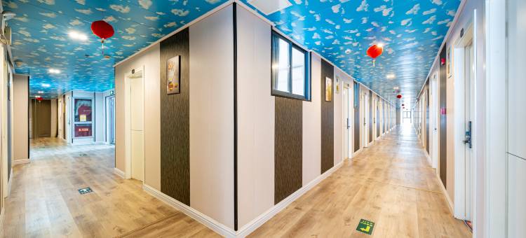 未来小家青年社区酒店(上海宝山城市工业园店)图片