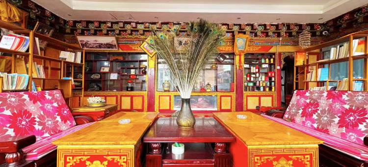 理塘鹤鸣天空·藏舍(勒通古镇千户藏寨景区店)图片