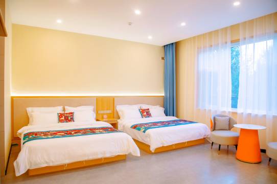 沙岭民宿(敦煌鸣沙山月牙泉店)