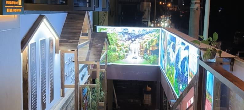 酉阳峰景阁影院民宿图片