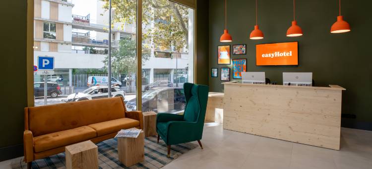 马赛欧罗梅德便捷酒店(easyHotel Marseille Euromed)图片