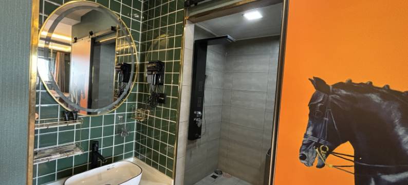 时光民宿(军校街金融街店)图片