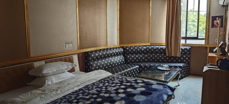 南部红房子酒店图片