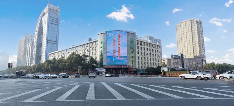 开蔓酒店(长沙五一大道迎宾路口地铁站店)图片
