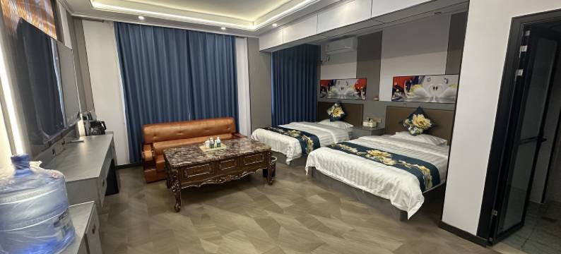 拉康群聚宾馆图片