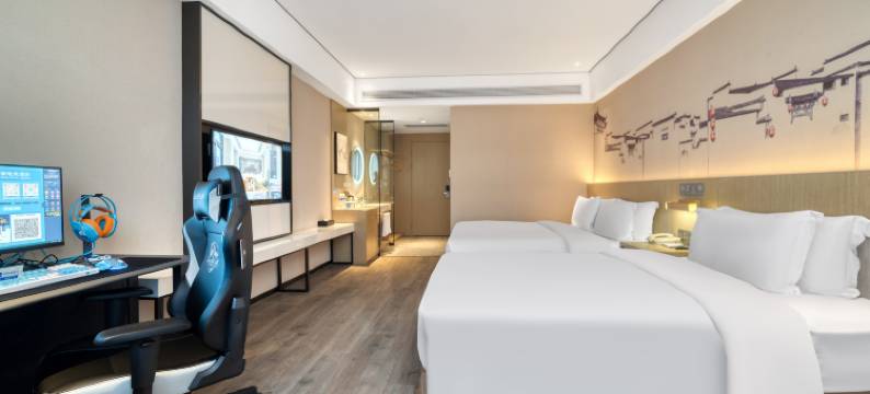 爱电竞酒店(武汉白沙洲杨泗港长江大桥店)图片