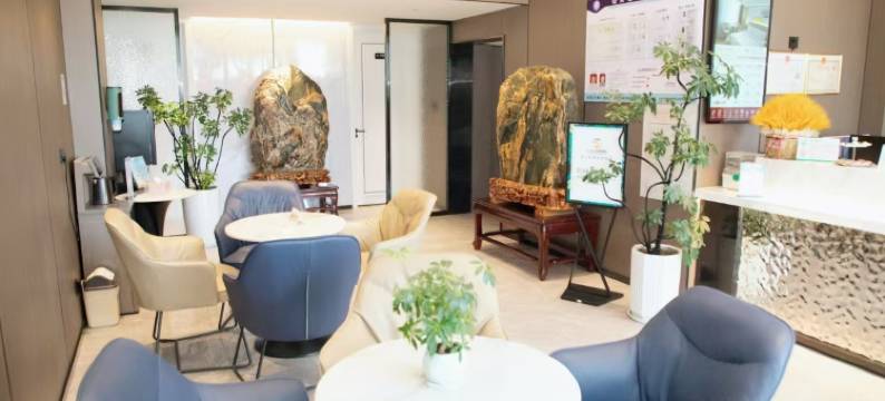 云上云轻奢酒店(昭通省耕文化公园锦海建材城店)图片