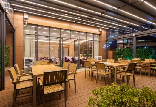 Lavande Hotel (Guangzhou Health Ark, Dongsha Metro Station Branch) Hotel Overview